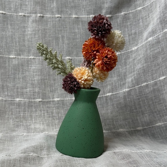 Green Speckled Vase with Multicolor Artificial Flowers Purple Orange Peach Cream - Picture 9 of 11